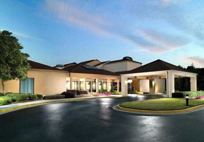 Hotel Courtyard By Marriott Atlanta Airport South/sullivan Road College Park