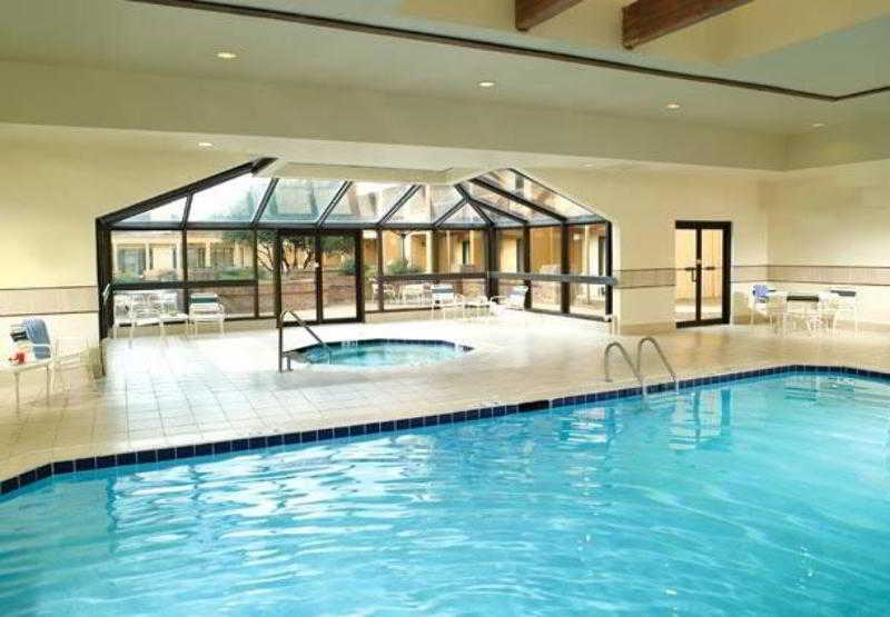 Courtyard By Marriott Atlanta Airport South/sullivan Road