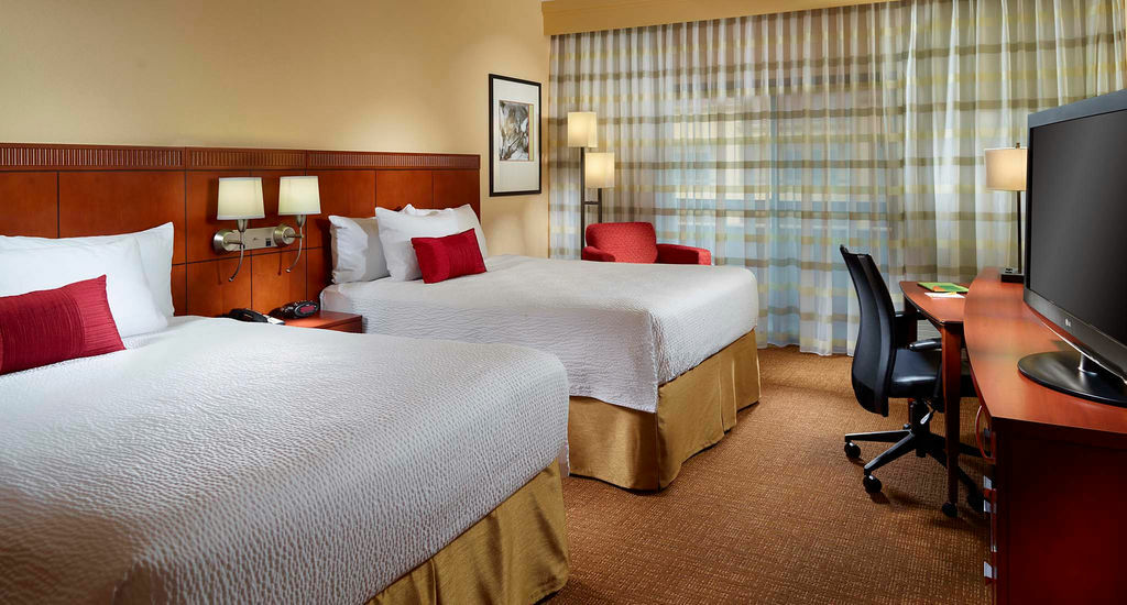 Courtyard By Marriott Atlanta Airport South/sullivan Road Hotel